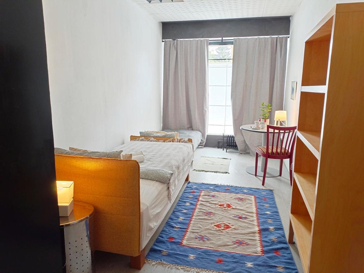Lounge-Style-Hostel Санкт-Файт-ан-дер-Глан Экстерьер фото