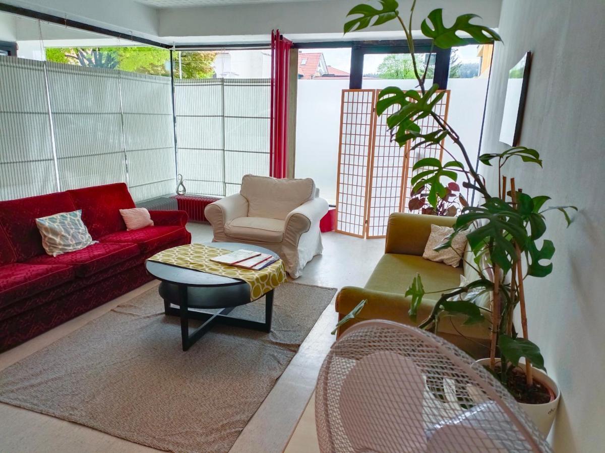 Lounge-Style-Hostel Санкт-Файт-ан-дер-Глан Экстерьер фото